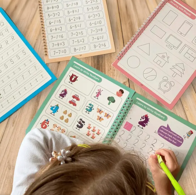 Set 4 Cuadernos Mágicos Caligrafía Montessori