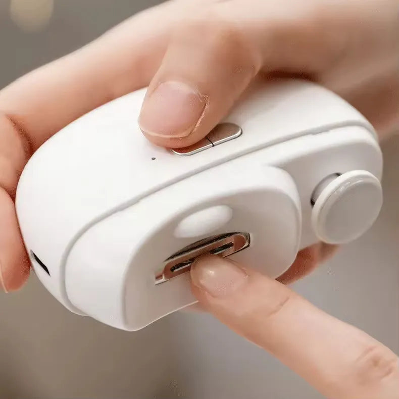 Cortauñas Eléctrico Seguro NailPlus™ – Corte Protegido para Adultos Mayores – Entrega mayor autonomía en el cuidado personal desde el primer día